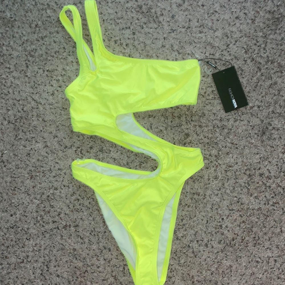 Fashion nova bathing suit